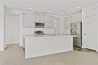 Photo #2: OC26027805 Listing