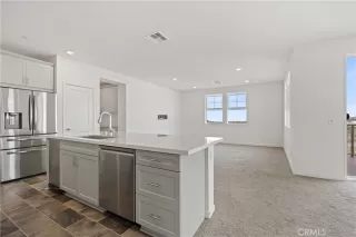 Photo #3: OC26027805 Listing