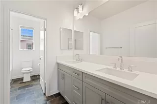 Photo #6: OC26027805 Listing