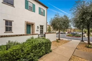 Photo #4: OC26028156 Listing