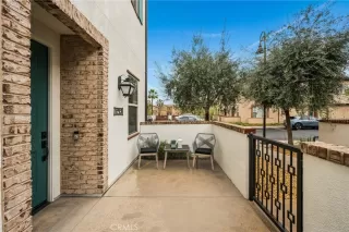 Photo #6: OC26028156 Listing