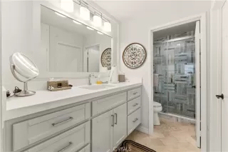 Photo #4: OC26028430 Listing 