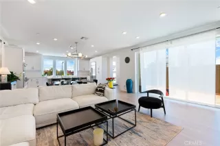 Photo #5: OC26028644 Listing 