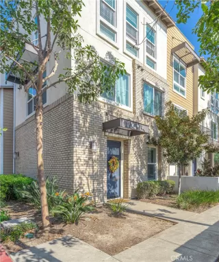 Photo #2: OC26029372 Listing 