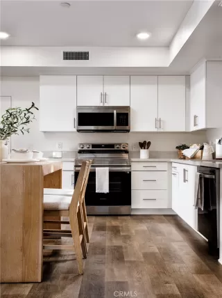 Photo #6: OC26029902 Listing 