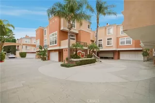 Photo #3: OC26030073 Listing