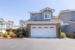 Browse active condo listings in SYCAMORE GLEN TUSTIN