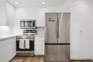 Photo #2: OC26030383 Listing 