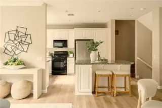 Photo #6: OC26031036 Listing