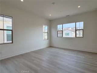 Photo #5: OC26031181 Listing