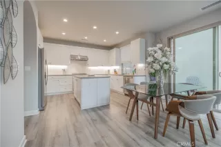 Photo #4: OC26031527 Listing