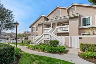 Photo #4: OC26031636 Listing