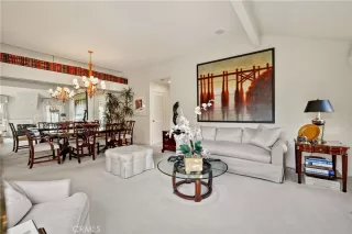 Photo #2: OC26031781 Listing