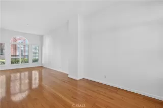 Photo #6: OC26032572 Listing