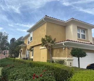 Photo #2: OC26032579 Listing