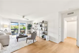 Photo #2: OC26033356 Listing