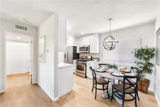 Photo #5: OC26033356 Listing