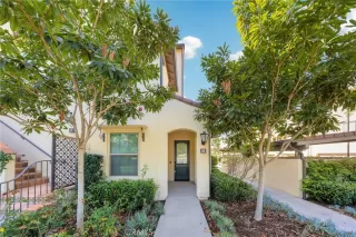 Photo #2: OC26033555 Listing 