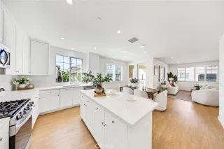 Photo #3: OC26033555 Listing 