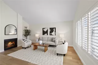 Photo #2: OC26033660 Listing 