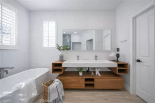 Photo #2: OC26033922 Listing 