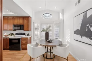 Photo #2: OC26034164 Listing