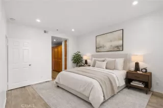 Photo #4: OC26034365 Listing