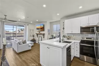 Photo #4: OC26035011 Listing