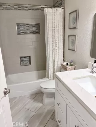 Photo #4: OC26035265 Listing 