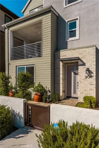 Photo #3: OC26035294 Listing 