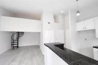 Photo #2: OC26035515 Listing