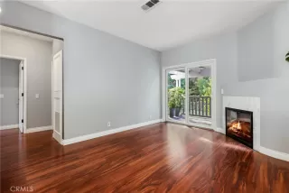 Photo #5: OC26035576 Listing