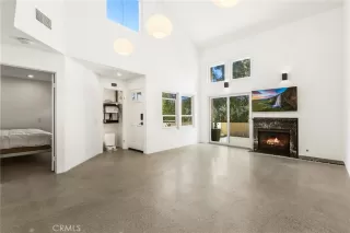 Photo #5: OC26035593 Listing