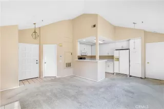 Photo #4: OC26035807 Listing