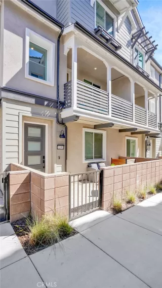 Photo #2: OC26036344 Listing