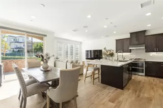 Photo #2: OC26036395 Listing