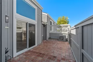 Photo #6: OC26036685 Listing