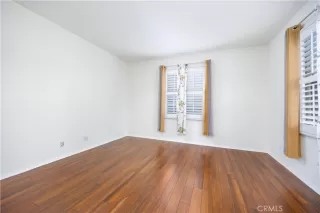 Photo #5: OC26036859 Listing 