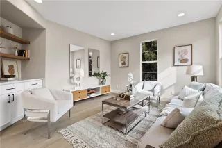 Photo #3: OC26037338 Listing