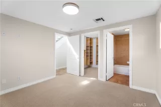 Photo #6: OC26037465 Listing 