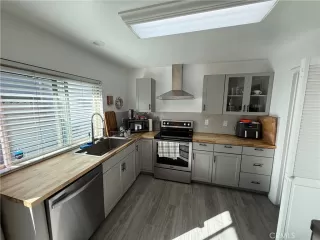 Photo #3: OC26037603 Listing 