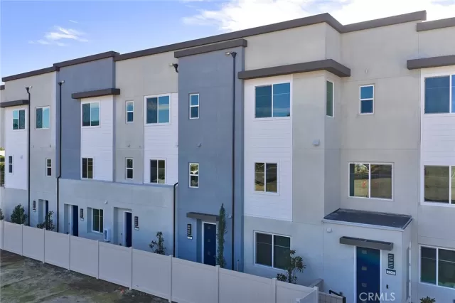 MLS: OC26037988 Condo For Sale