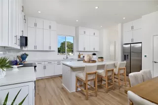 Photo #6: OC26037988 Listing