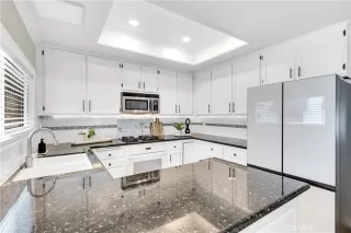 Photo #6: OC26038168 Listing