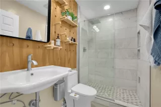 Photo #4: OC26038200 Listing