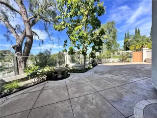 Photo #3: OC26038750 Listing 