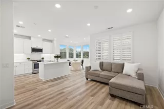 Photo #2: OC26039031 Listing