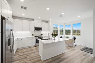 Photo #5: OC26039031 Listing