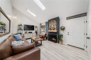 Photo #4: OC26039878 Listing 