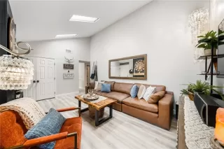 Photo #5: OC26039878 Listing 